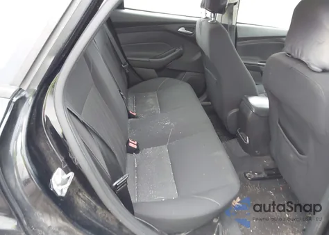 2016 Ford Focus Se z USA, uszkodzony, nr VIN 1FADP3F24GL371538